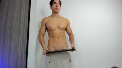 daniisus online show from November 30, 11:25 am