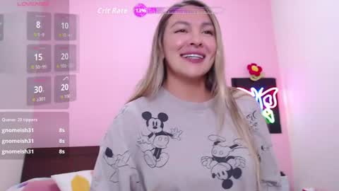 Snapshot of danika_bellaa chatting on June 18, 12:44 am K A R O L online show from June 18, 12:44 am