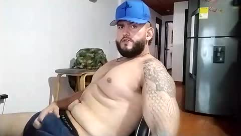 Snapshot of daniloh_xxx chatting on October 28, 2:20 pm daniloh_xxx online show from October 28, 2:20 pm