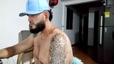 Snapshot of daniloh_xxx chatting on October 30, 4:03 am daniloh_xxx online show from October 30, 4:03 am