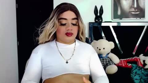 Snapshot of danipein chatting on September 9, 11:10 am danipein online show from September 9, 11:10 am