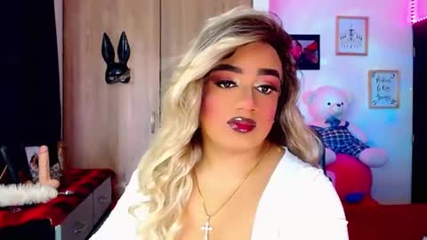 Snapshot of danipein chatting on November 19, 11:32 am danipein online show from November 19, 11:32 am