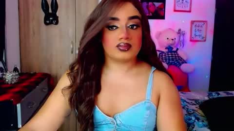 Snapshot of danipein chatting on November 20, 10:37 am danipein online show from November 20, 10:37 am