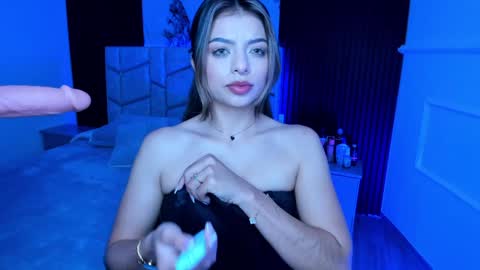 Dani Phonenix online show from January 1, 3:03 pm