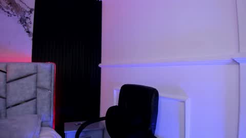 Dani Phonenix online show from September 8, 7:57 pm