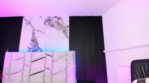 Dani Phonenix online show from September 25, 3:38 pm