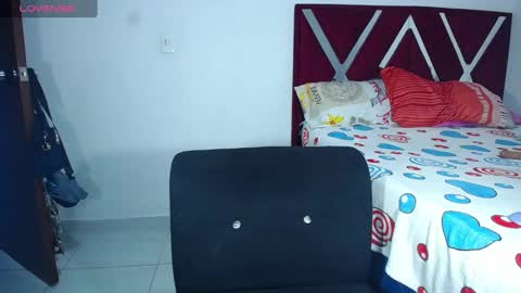 Snapshot of danisabrownn chatting on February 14, 1:08 pm danisabrownn online show from February 14, 1:08 pm