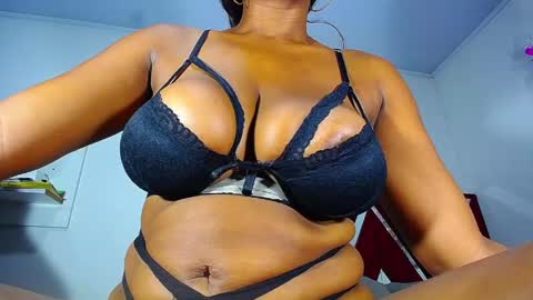 danisabrownn online show from June 5, 3:07 pm