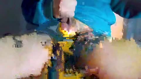 Snapshot of danix_xox chatting on April 4, 8:06 pm Dan online show from April 4, 8:06 pm