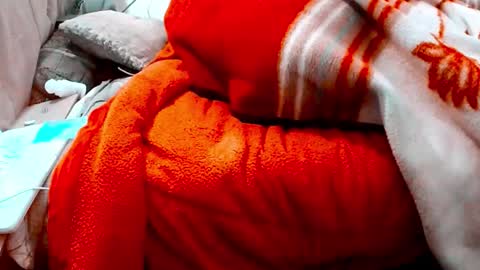 dandeb online show from January 5, 5:27 pm