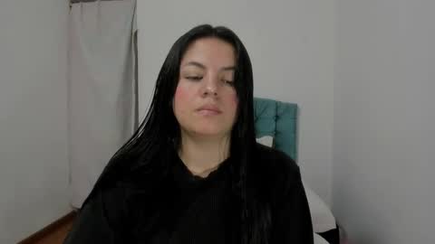 Snapshot of danna_1111 chatting on February 3, 4:52 pm danna online show from February 3, 4:52 pm