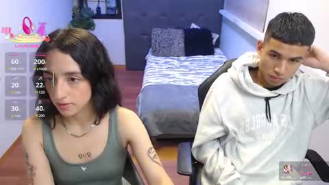 Snapshot of danna_and_joshua chatting on July 16, 12:33 pm Danna-Josh online show from July 16, 12:33 pm