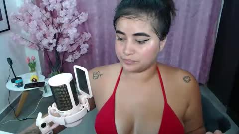 danna_devil_04 online show from April 22, 7:04 pm