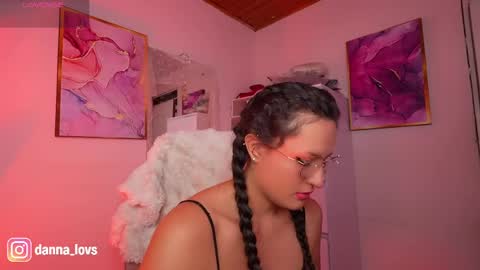 Snapshot of danna_lovs chatting on May 5, 12:13 pm Danna Lovs online show from May 5, 12:13 pm
