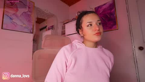 Snapshot of danna_lovs chatting on May 16, 12:15 pm Danna Lovs online show from May 16, 12:15 pm