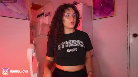 Snapshot of danna_lovs chatting on May 17, 1:36 am Danna Lovs online show from May 17, 1:36 am