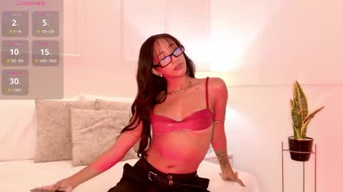 Snapshot of danna_palmeth chatting on May 15, 10:28 pm danna_palmeth online show from May 15, 10:28 pm
