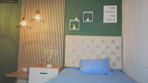 danna_peters online show from January 5, 8:01 pm