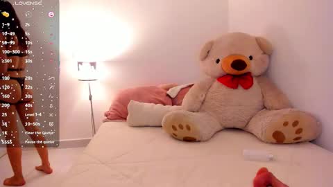 Danna Rhodes online show from September 9, 2:33 am