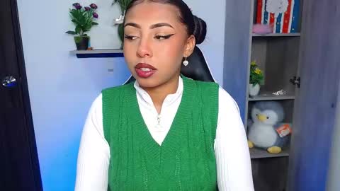 Danna online show from November 24, 10:15 am