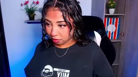 Snapshot of danna_schmidt23 chatting on July 19, 8:07 am Danna online show from July 19, 8:07 am