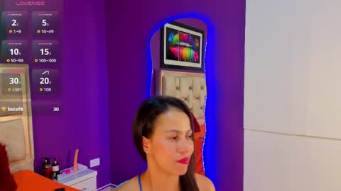 danna_velvett online show from May 1, 3:33 am