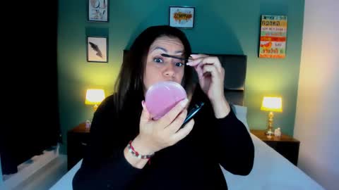 Hilary online show from November 3, 12:35 am