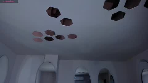 Danna Cruz  online show from November 9, 11:08 am