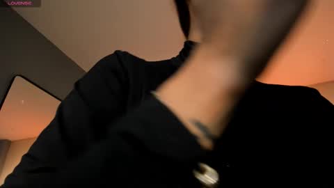 Danna Cruz  online show from January 16, 7:29 pm