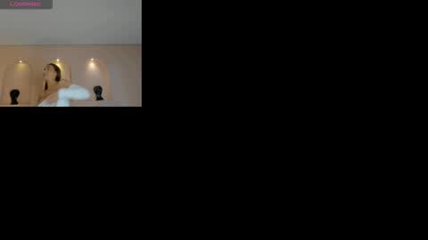 Danna Cruz  online show from March 15, 11:16 am