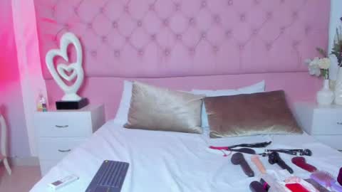 Snapshot of dannaflame_ chatting on April 29, 7:45 am Danna online show from April 29, 7:45 am