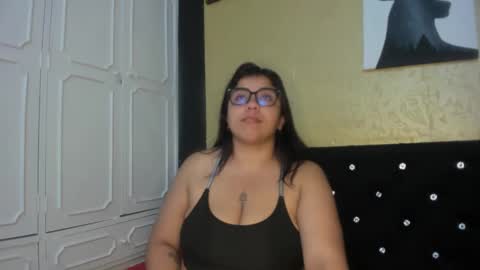 Snapshot of dannagarza chatting on February 21, 7:45 am Danna Garza online show from February 21, 7:45 am