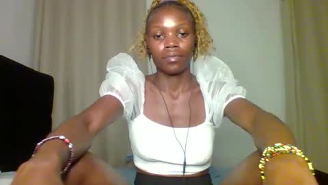 dannamikayla online show from December 16, 1:43 am