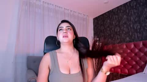 Danna online show from November 10, 3:00 pm