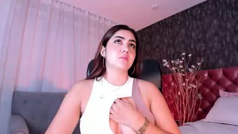 Danna online show from November 22, 2:27 pm