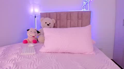 Snapshot of dannate1 chatting on March 2, 11:20 pm danna online show from March 2, 11:20 pm