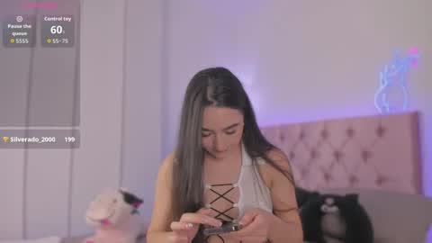 Snapshot of dannate1 chatting on December 18, 10:27 pm danna online show from December 18, 10:27 pm