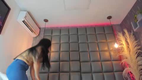 Danna online show from June 13, 12:47 pm