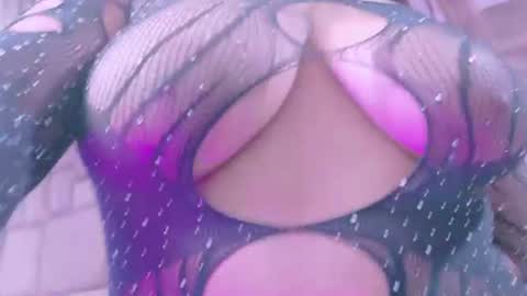 Snapshot of dannavelvet_ chatting on July 8, 1:10 am DannaVelvet online show from July 8, 1:10 am