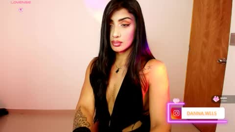 Danna Wells online show from May 9, 2:39 am