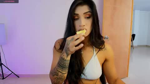 Danna Wells online show from May 23, 6:01 pm