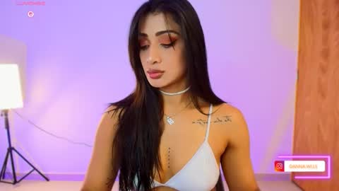 Danna Wells online show from June 23, 1:03 am