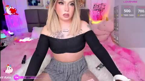 Snapshot of dannia_13 chatting on June 22, 2:24 am dannia_13 online show from June 22, 2:24 am
