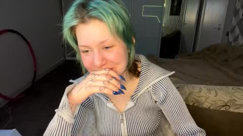 Luna Airi online show from March 15, 5:19 pm