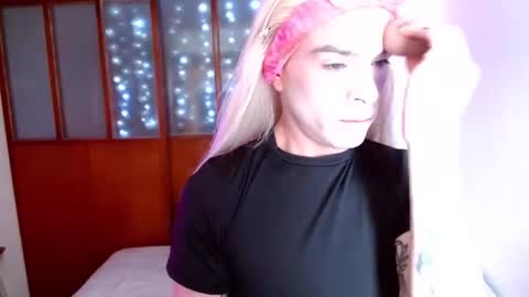 danni online show from February 21, 7:15 pm