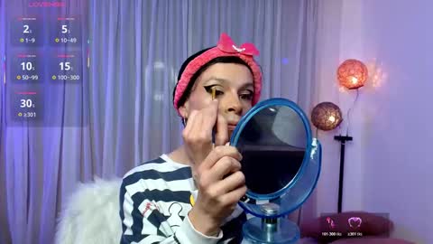 danni online show from April 29, 10:38 pm