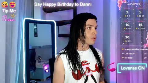 danni online show from May 28, 9:01 pm