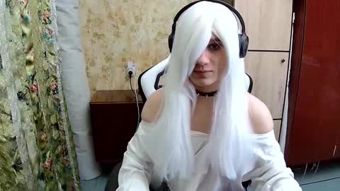 Snapshot of danniielll chatting on October 18, 6:52 pm HilmarZ online show from October 18, 6:52 pm
