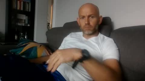 Snapshot of danny81boy chatting on July 27, 11:28 am danny81boy online show from July 27, 11:28 am