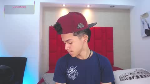 Danny online show from December 22, 1:19 pm